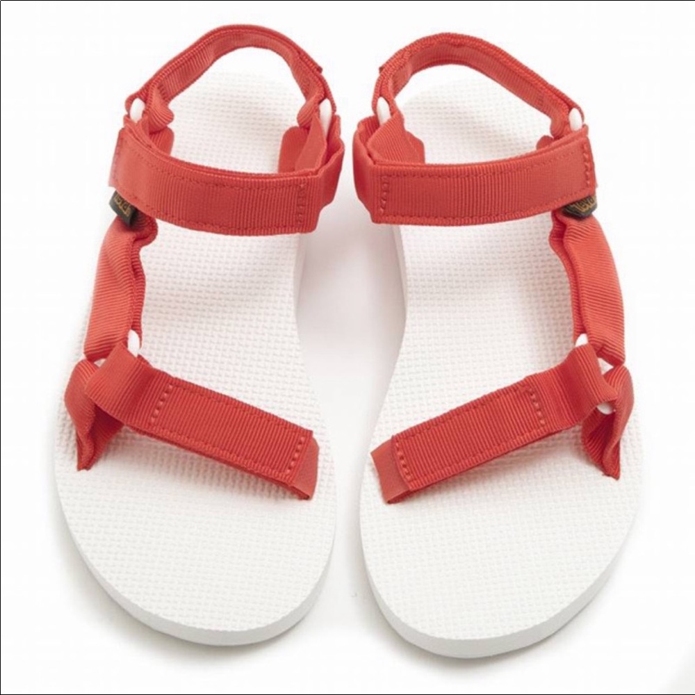 Teva universal sandals